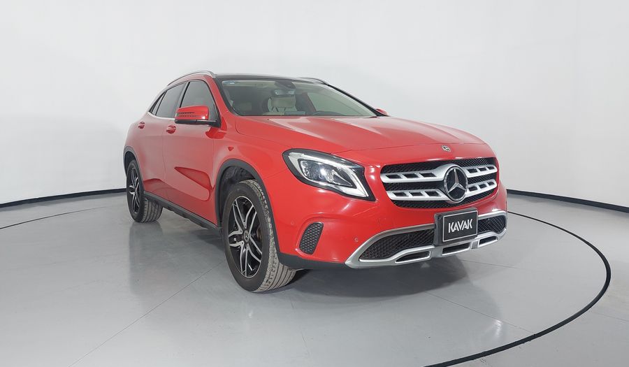 Mercedes Benz Clase Gla 1.6 GLA 200 SPORT DCT Suv 2020