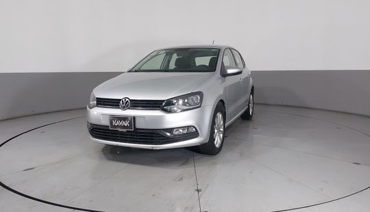 Volkswagen • Polo