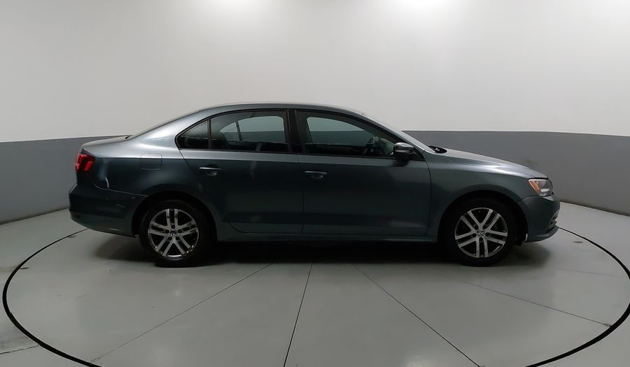 Volkswagen Jetta 2.5 TRENDLINE TIPTRONIC Sedan 2015