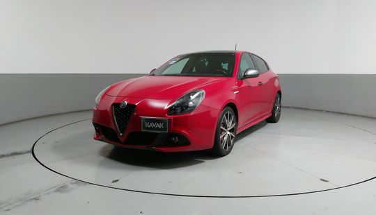 Alfa Romeo • Giulietta