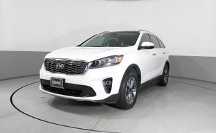 Kia • Sorento