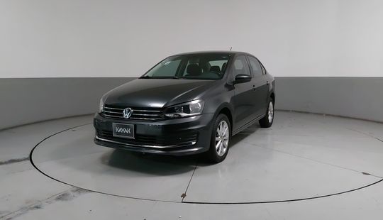 Volkswagen • Vento