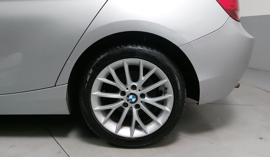 Bmw Serie 1 1.6 118IA Hatchback 2014