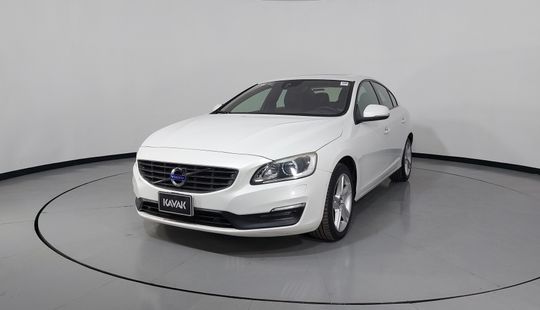 Volvo • S60