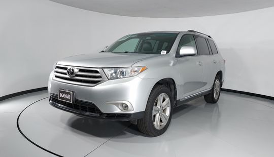 Toyota • Highlander