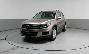 Volkswagen • Tiguan