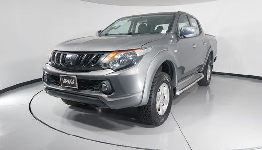 Mitsubishi • L200