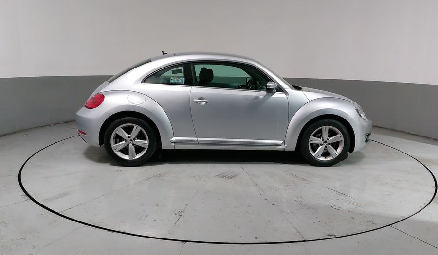 Volkswagen Beetle 2.5 SPORT MT Hatchback 2016