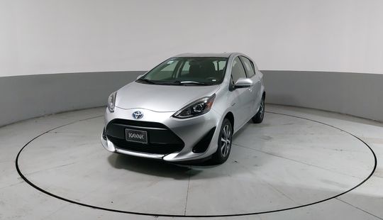 Toyota • Prius C