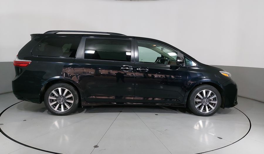 Toyota Sienna 3.5 LIMITED AT Minivan 2018