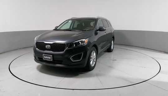 Kia • Sorento