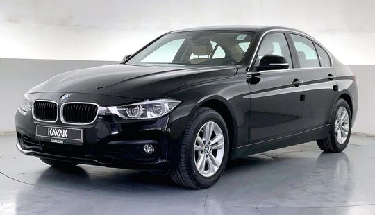 BMW 318i Standard-2018