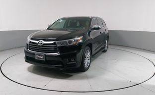 Toyota • Highlander