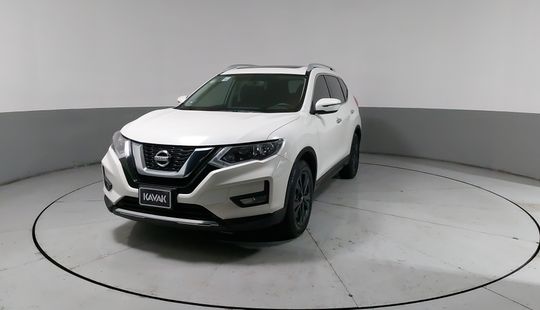 Nissan • X-Trail