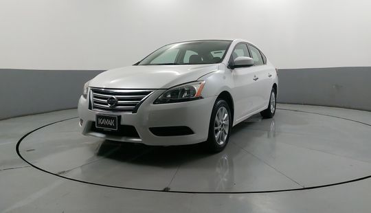 Nissan • Sentra