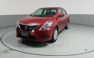 Nissan • Versa