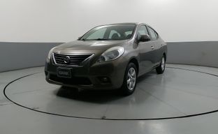 Nissan • Versa