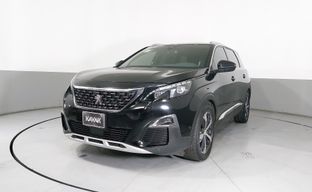 Peugeot • 5008