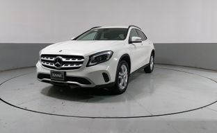 Mercedes Benz • Clase GLA