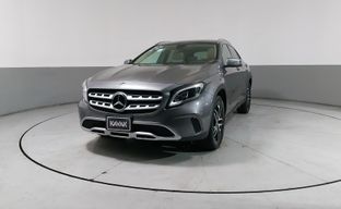 Mercedes Benz • Clase GLA