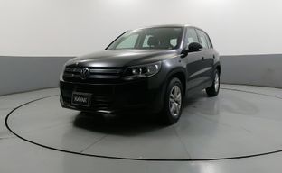 Volkswagen • Tiguan