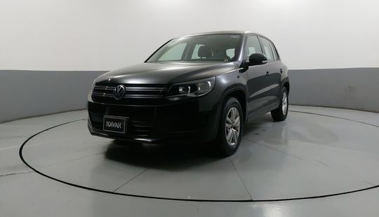 Volkswagen • Tiguan