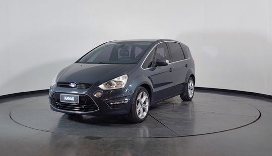 Ford • S-Max