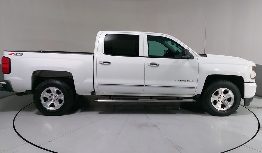 Chevrolet Cheyenne 5.3 2500 CHEYENNE CREW CAB B AT 4WD Pickup 2018