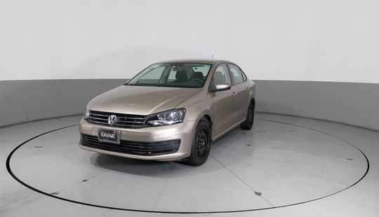 Volkswagen • Vento