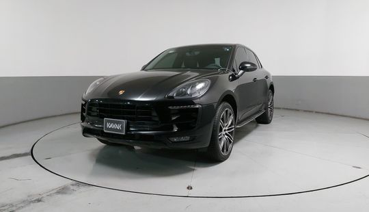 Porsche • Macan