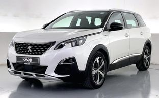 Peugeot • 5008