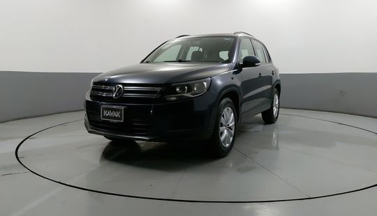 Volkswagen • Tiguan