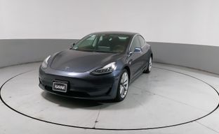 Tesla • Model 3