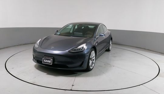 Tesla • Model 3