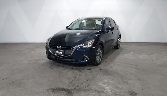 Mazda • Mazda 2