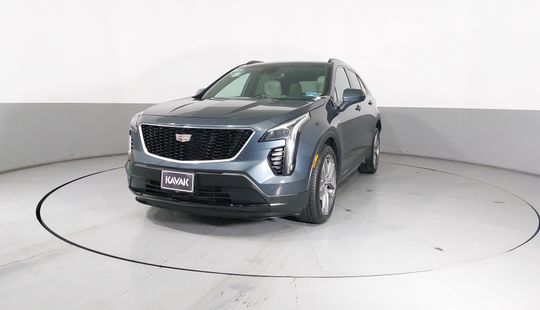 Cadillac • XT4