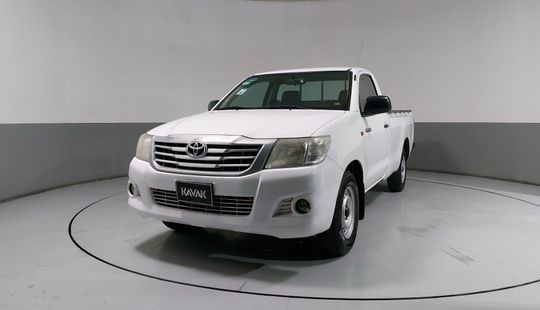 Toyota • Hilux