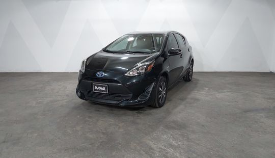 Toyota • Prius C