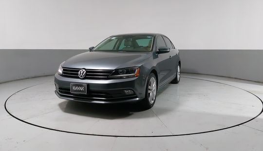 Volkswagen • Jetta