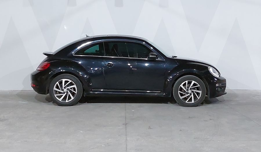 Volkswagen Beetle 2.5 SOUND AUTO Hatchback 2018