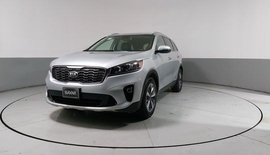 Kia • Sorento