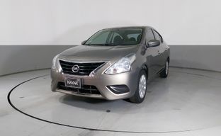 Nissan • Versa