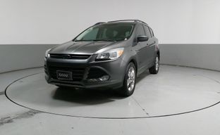 Ford • Escape