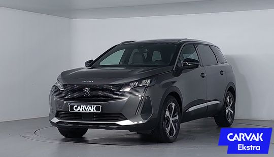 Peugeot • 5008