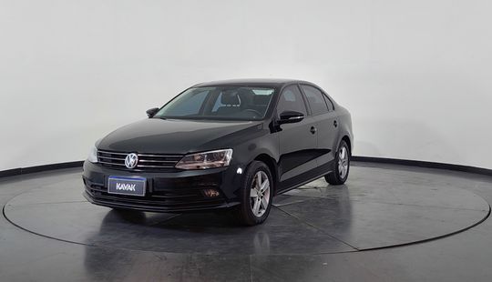 Volkswagen • Vento