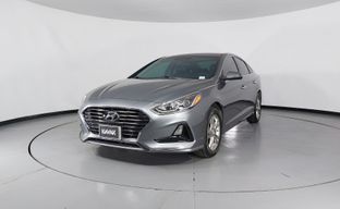 Hyundai • Sonata