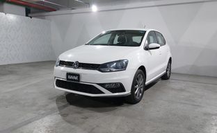 Volkswagen • Polo