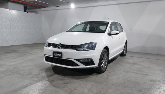 Volkswagen • Polo