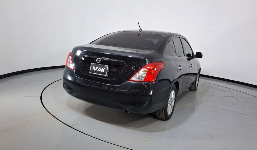 Nissan Versa 1.6 ADVANCE TA AC Sedan 2014