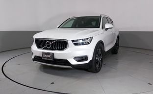 Volvo • XC40